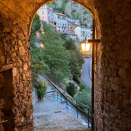 Lejlighed Casabellavista In Pigna, Liguria Pigna